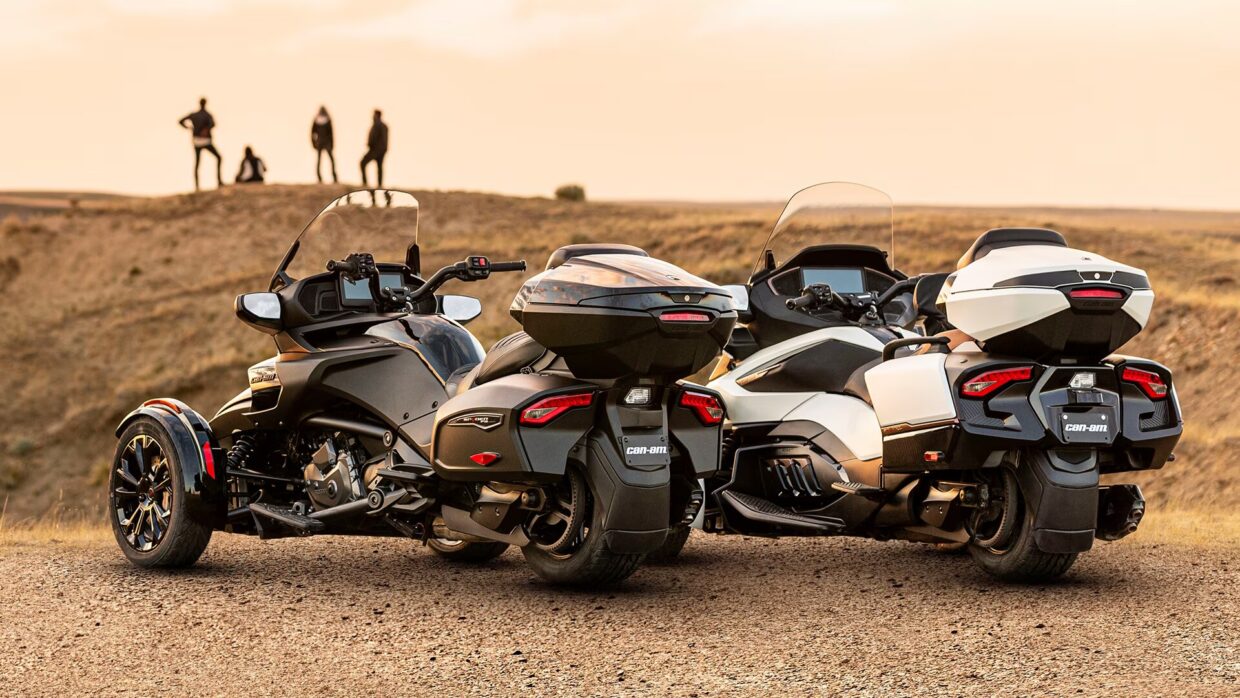 Трицикли Can-Am Spyder та Ryker