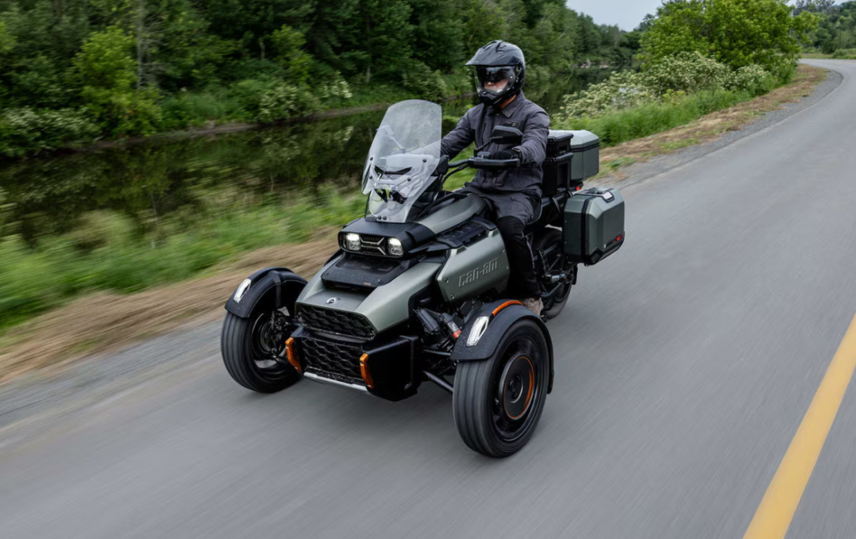 2025 трицикл Can-Am Canyon